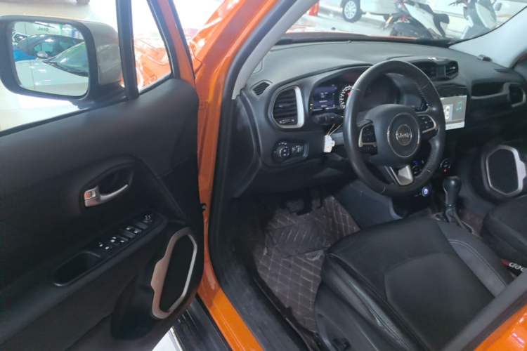 Used Jeep Renegade 2017 180T Automatic Smart Version Driver Seat