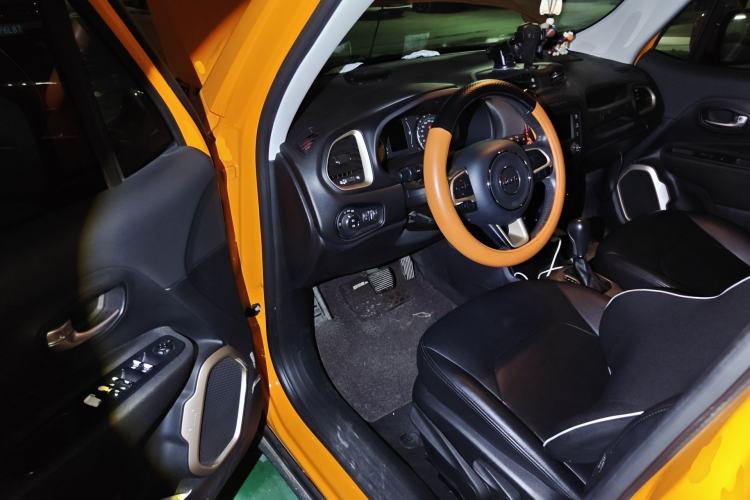 Used Jeep Renegade 2017 180T Automatic Jingneng Edition Driver Seat