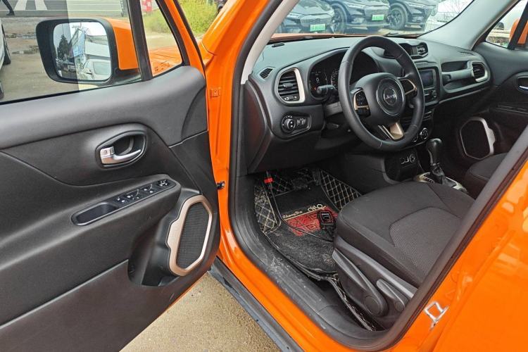 Used Jeep Renegade 2017 180T Automatic Kinetic Edition+ Driver Seat