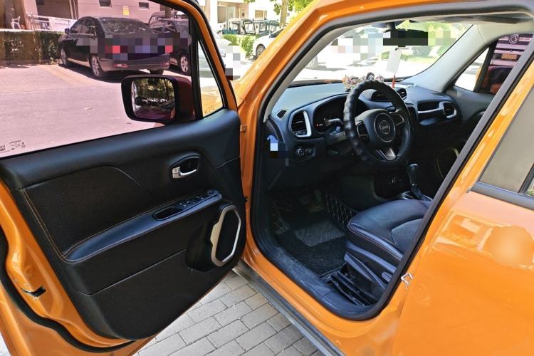 Used Jeep Renegade 2017 180T Automatic High-Energy Version Driver Seat