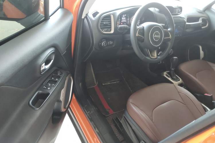 Used Jeep Renegade 2017 180T Automatic Kinetic Edition+ Driver Seat