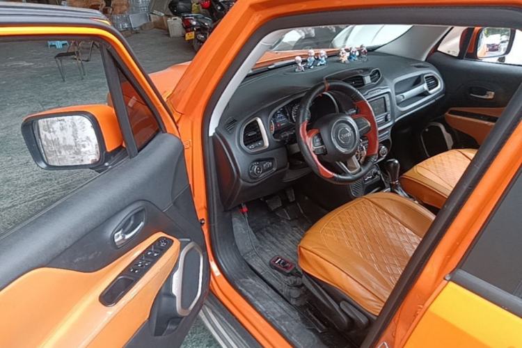 Used Jeep Renegade 2017 180T Automatic High-Energy Version Driver Seat