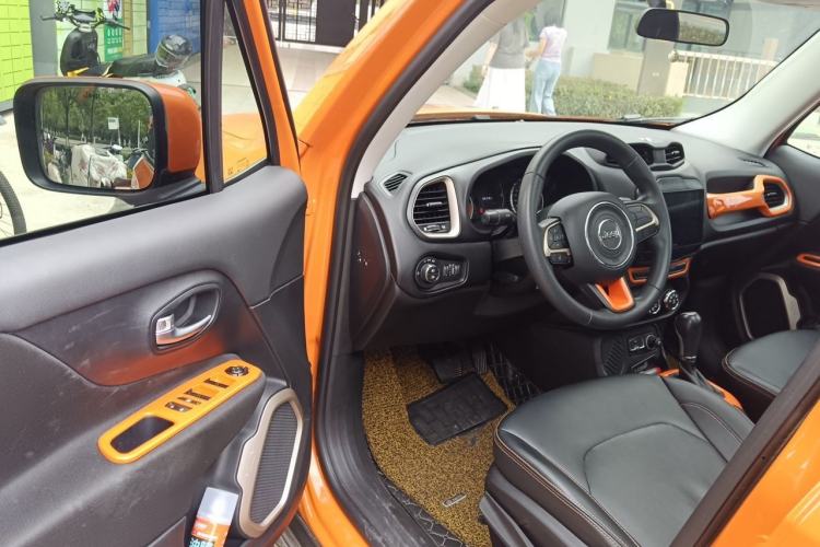 Used Jeep Renegade 2017 180T Automatic High-Energy Version Driver Seat