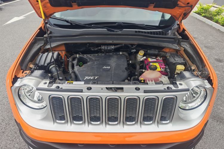 Used Jeep Renegade 2017 180T Automatic Smart Version Engine Bay