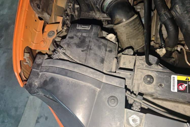 Used Jeep Renegade 2017 180T Automatic High-Energy Version Engine Bay Right