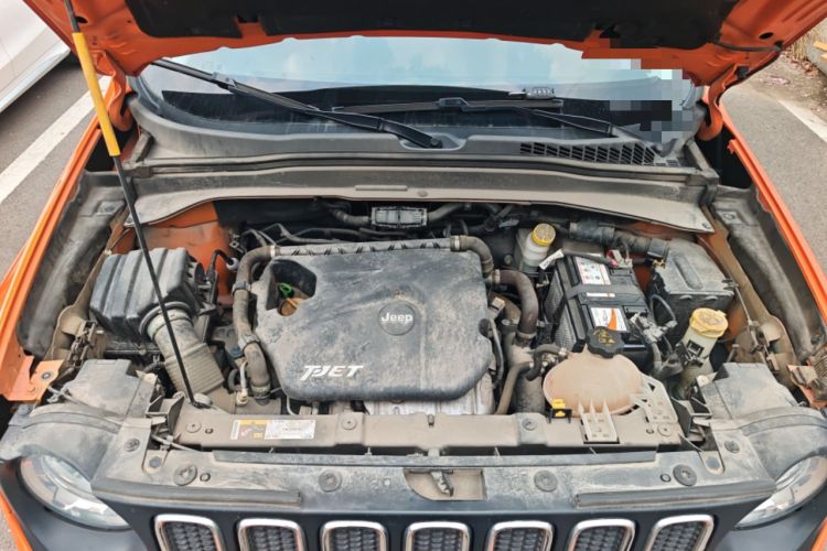 Used Jeep Renegade 2017 180T Automatic High-Energy Version Engine Bay