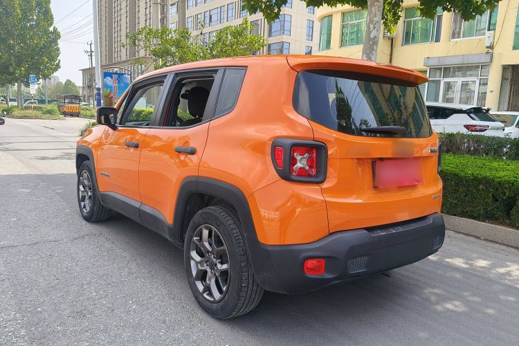 Used Jeep Renegade 2017 180T Automatic Kinetic Edition+ Exterior 3