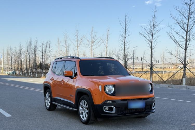 Used Jeep Renegade 2017 180T Automatic High-Energy Version Exterior 3