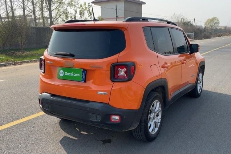 Used Jeep Renegade 2017 180T Automatic High-Energy Version Exterior 5