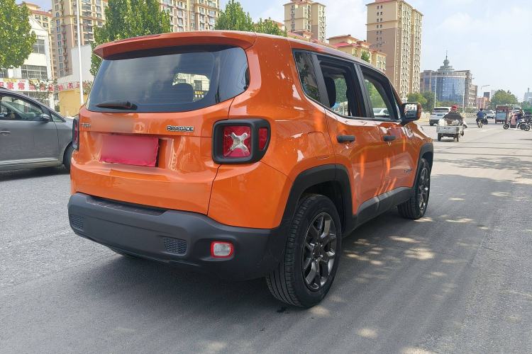 Used Jeep Renegade 2017 180T Automatic Kinetic Edition+ Exterior 5