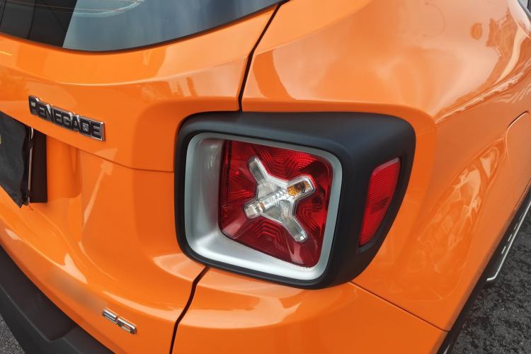 Used Jeep Renegade 2017 180T Automatic Smart Version Exterior 7