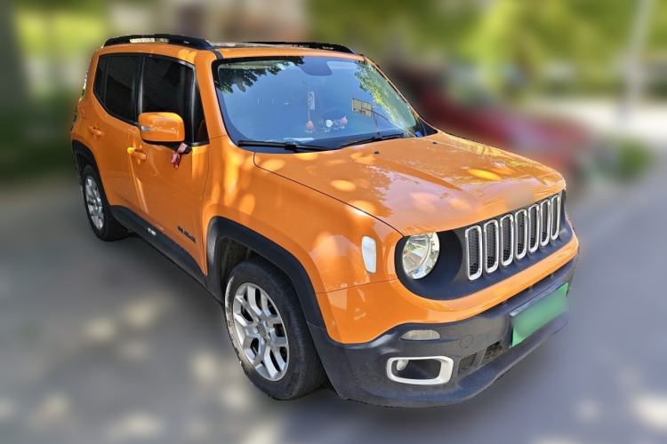 Used Jeep Renegade 2017 180T Automatic High-Energy Version Front Right 45 Deg