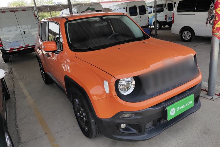 Used Jeep Renegade 2017 180T Automatic Kinetic Edition+ Front Right 45 Deg