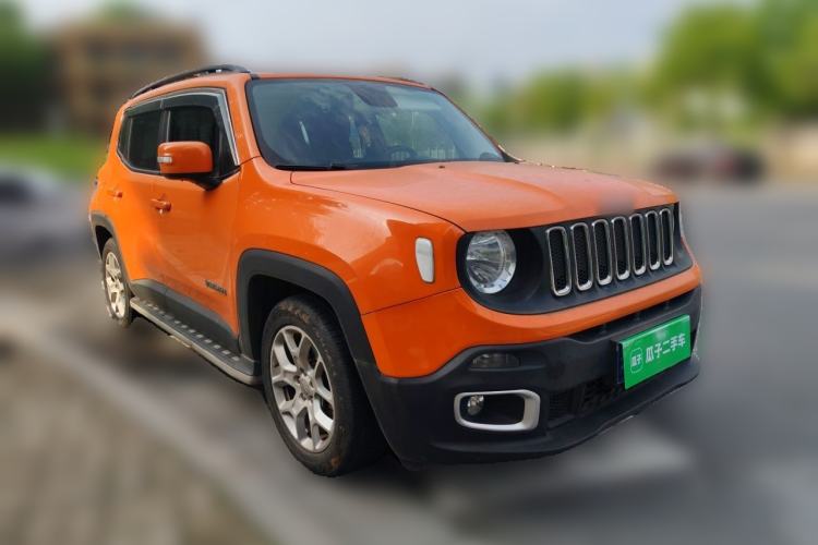 Used Jeep Renegade 2017 180T Automatic Jingneng Edition Front Right 45 Deg
