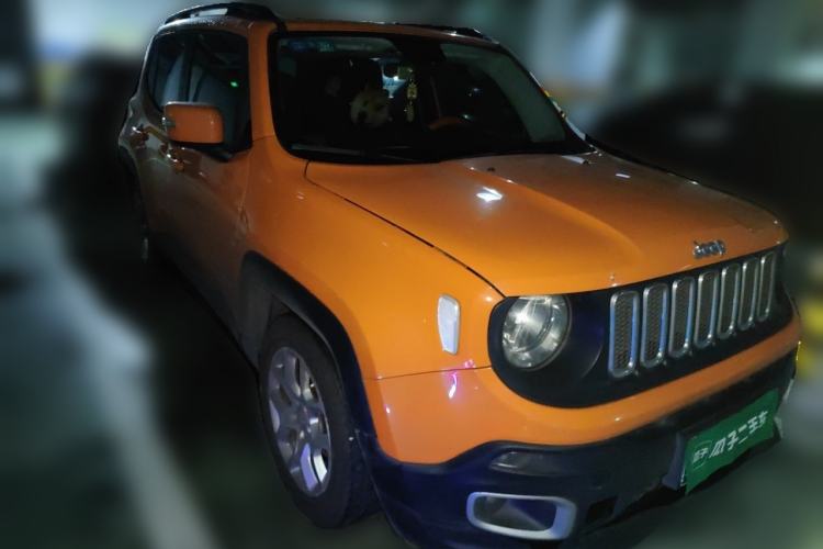 Used Jeep Renegade 2017 180T Automatic High-Energy Version Front Right 45 Deg