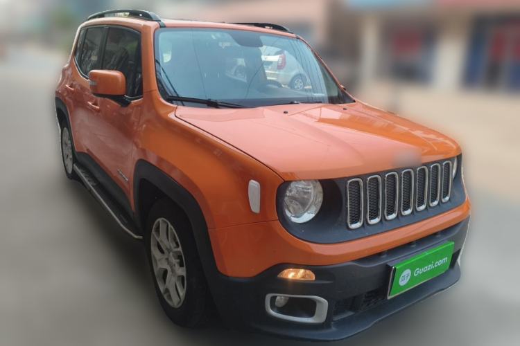 Used Jeep Renegade 2017 180T Automatic High-Energy Version Front Right 45 Deg
