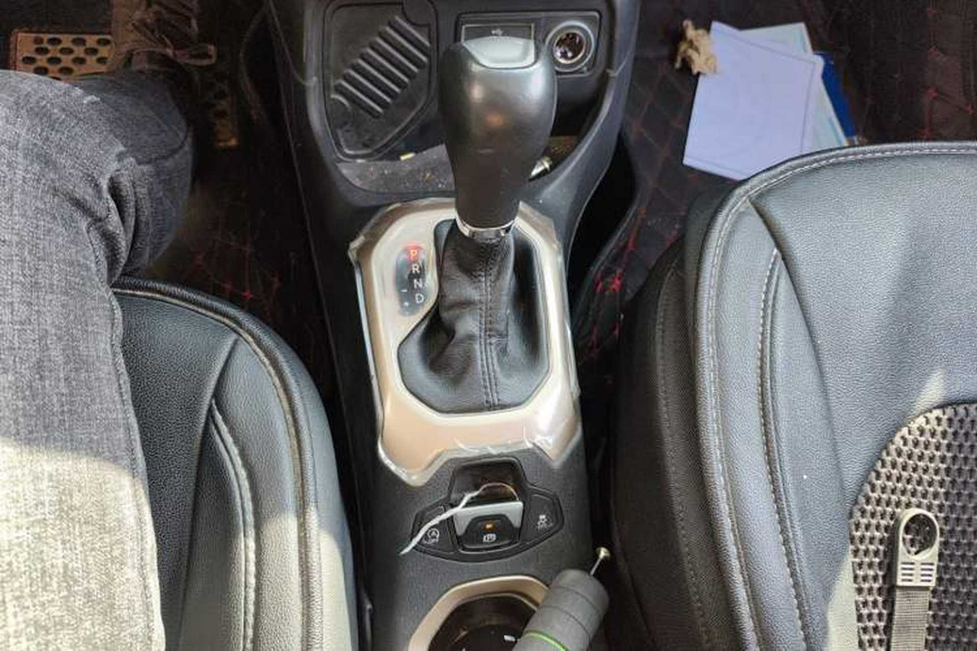 Used Jeep Renegade 2017 180T Automatic High-Energy Version Gear Lever