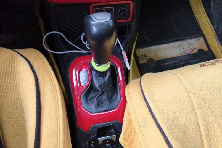 Used Jeep Renegade 2017 180T Automatic High-Energy Version Gear Lever