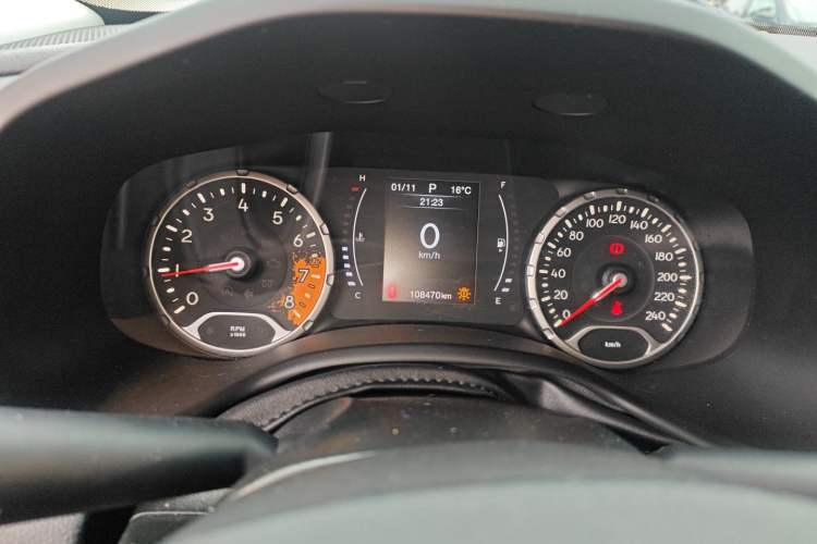 Used Jeep Renegade 2017 180T Automatic Kinetic Edition+ Instrument Cluster