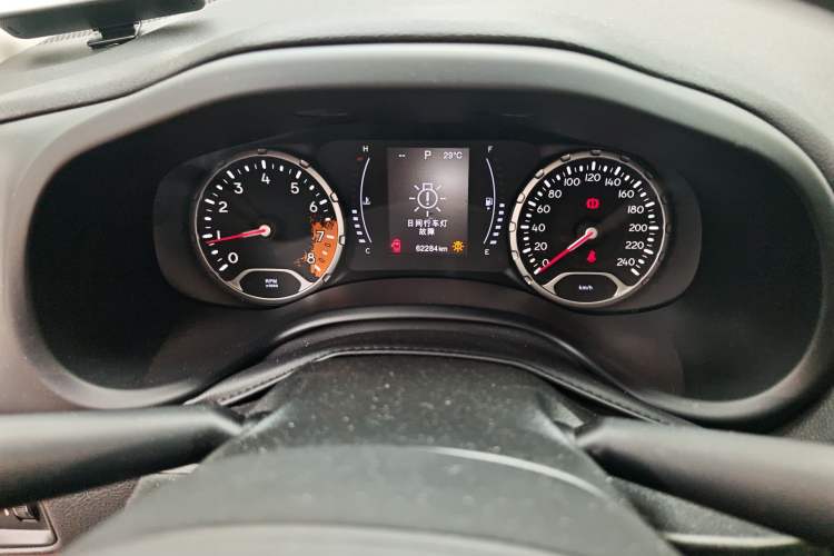 Used Jeep Renegade 2017 180T Automatic High-Energy Version Instrument Cluster