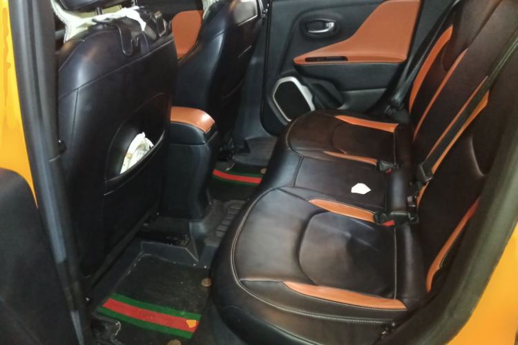 Used Jeep Renegade 2017 180T Automatic Jingneng Edition Interior 4