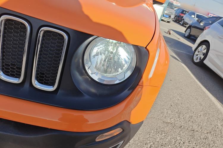 Used Jeep Renegade 2017 180T Automatic High-Energy Version Left Front Headlight