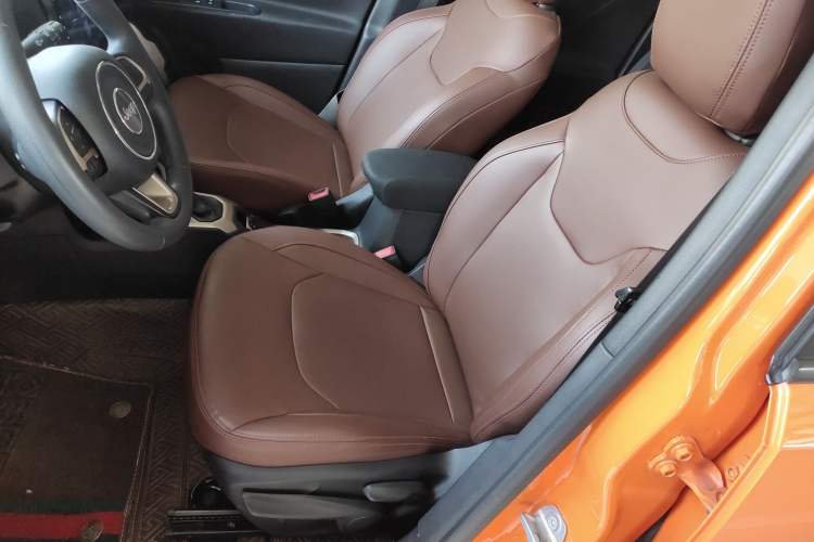 Used Jeep Renegade 2017 180T Automatic Kinetic Edition+ Left Front Seat