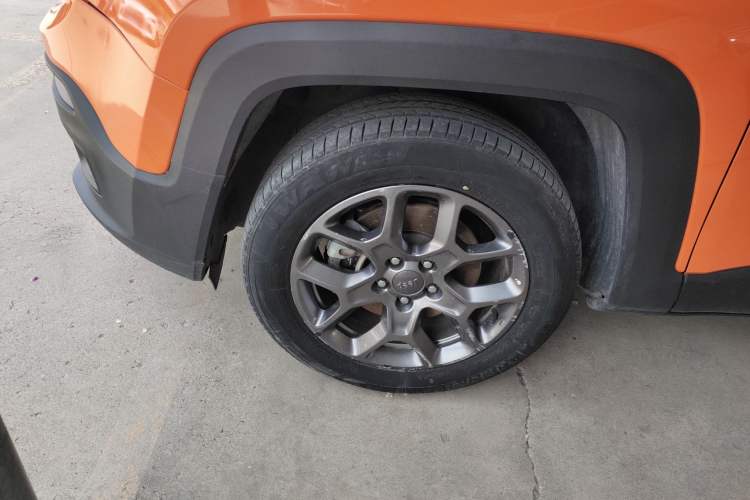 Used Jeep Renegade 2017 180T Automatic Kinetic Edition+ Left Front Wheel Hub