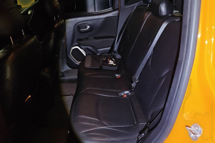 Used Jeep Renegade 2017 180T Automatic Jingneng Edition Left Rear Seat