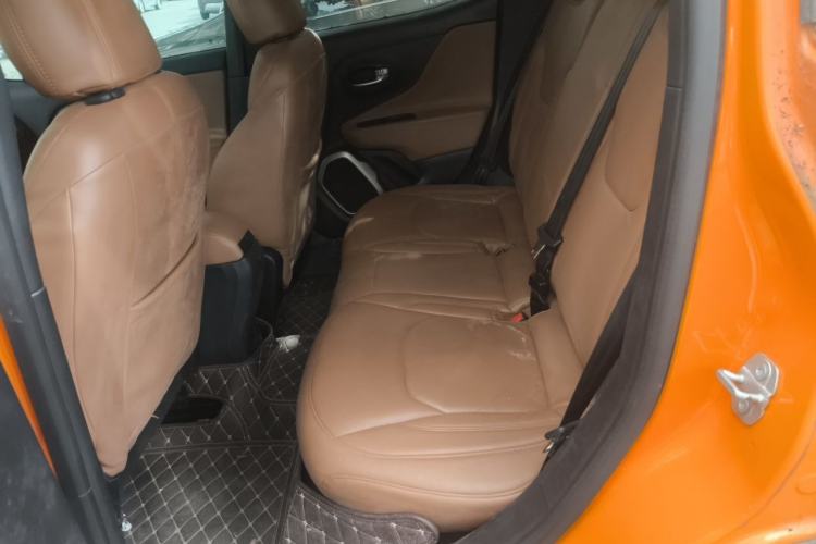 Used Jeep Renegade 2017 180T Automatic Jingneng Edition Left Rear Seat