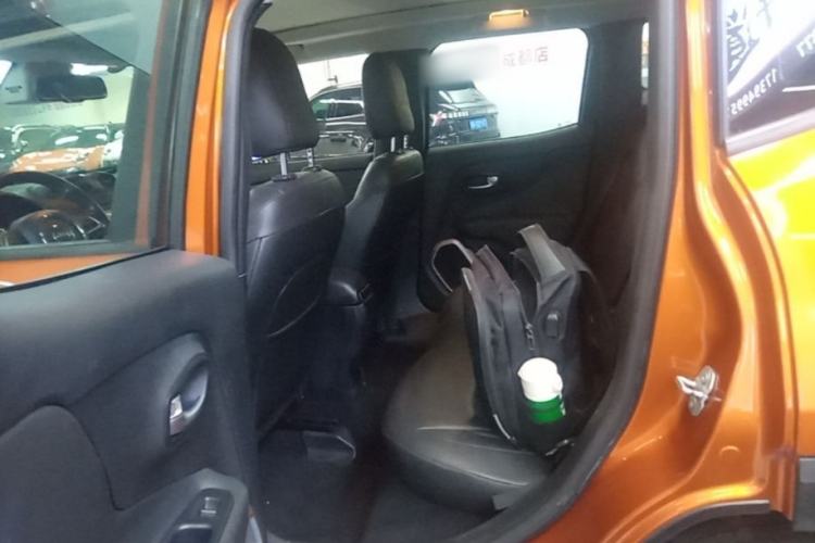 Used Jeep Renegade 2017 180TS Automatic All-Wheel Drive Versatile Edition Left Rear Seat
