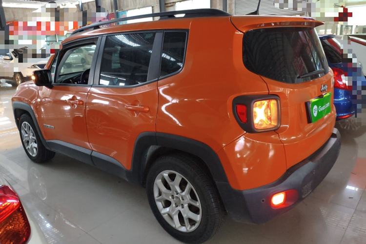 Used Jeep Renegade 2017 180T Automatic High-Energy Version Left Side