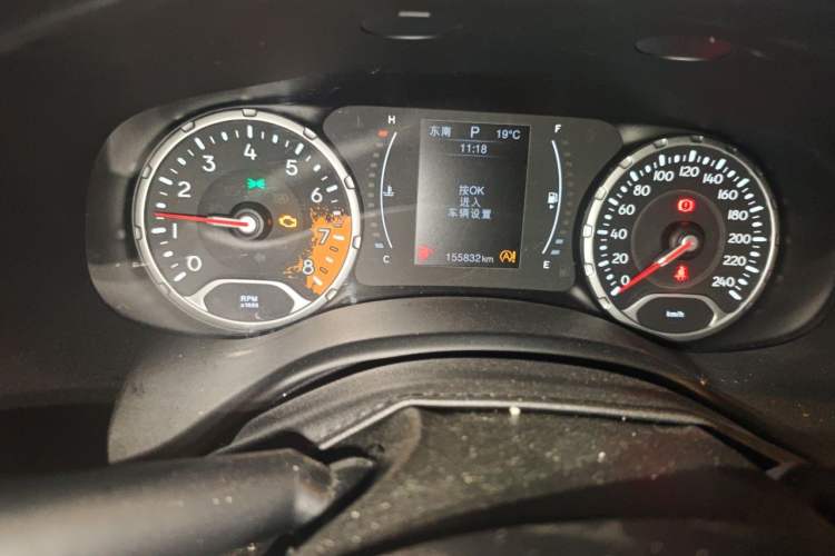 Used Jeep Renegade 2017 180T Automatic High-Energy Version Odometer Close Up