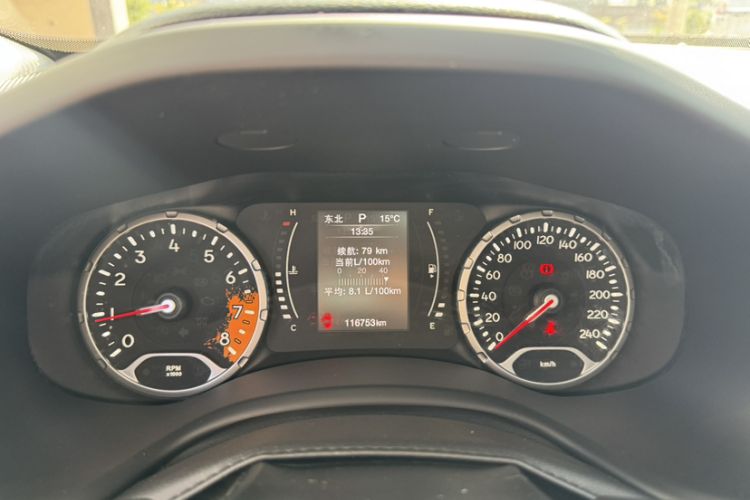 Used Jeep Renegade 2017 180T Automatic High-Energy Version Odometer Close Up