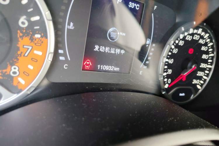 Used Jeep Renegade 2017 180T Automatic Jingneng Edition Odometer Close Up