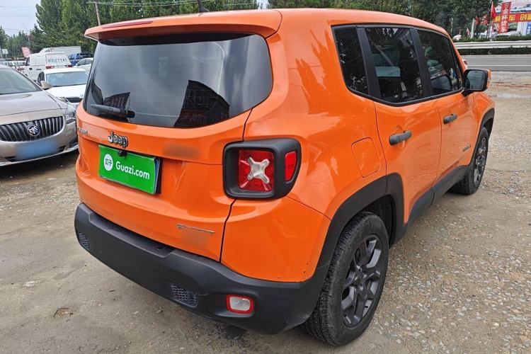 Used Jeep Renegade 2017 180T Automatic Kinetic Edition+ Rear Right 45 Deg
