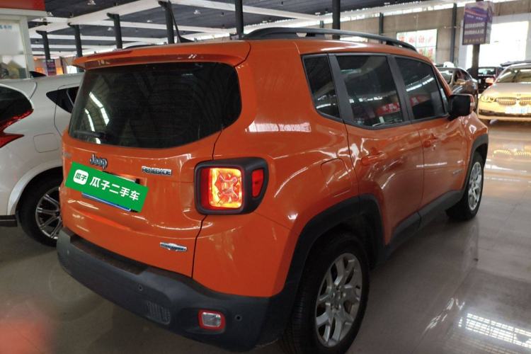 Used Jeep Renegade 2017 180T Automatic High-Energy Version Rear Right 45 Deg