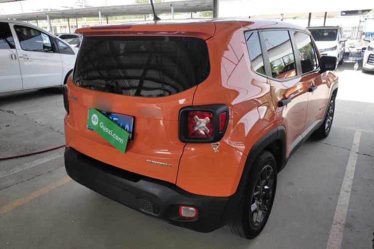 Used Jeep Renegade 2017 180T Automatic Kinetic Edition+ Rear Right 45 Deg