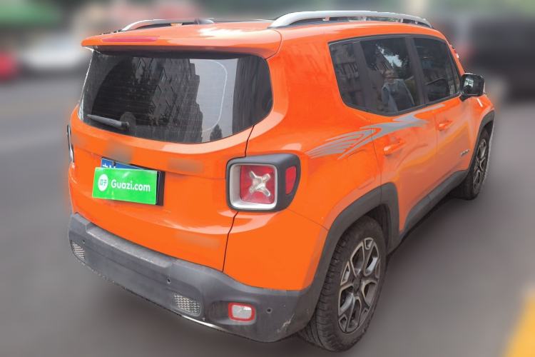 Used Jeep Renegade 2017 180T Automatic Smart Version Rear Right 45 Deg