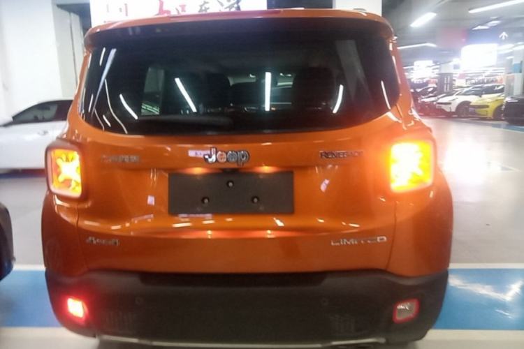 Used Jeep Renegade 2017 180TS Automatic All-Wheel Drive Versatile Edition Rear