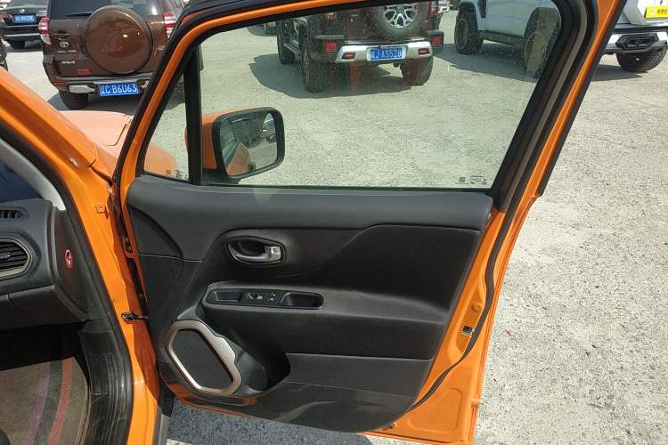 Used Jeep Renegade 2017 180T Automatic Kinetic Edition+ Right Front Door Interior