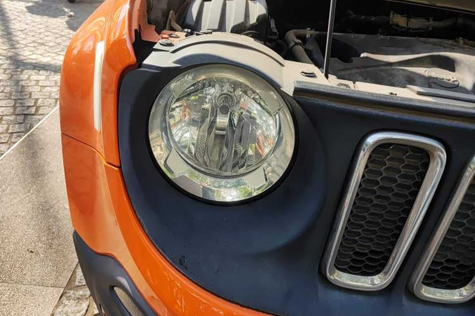 Used Jeep Renegade 2017 180T Automatic Kinetic Edition+ Right Front Headlight