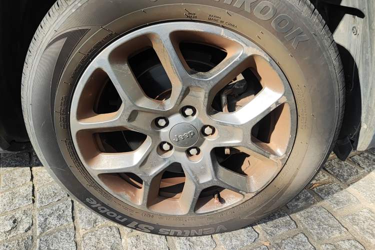 Used Jeep Renegade 2017 180T Automatic Kinetic Edition+ Right Front Wheel Hub