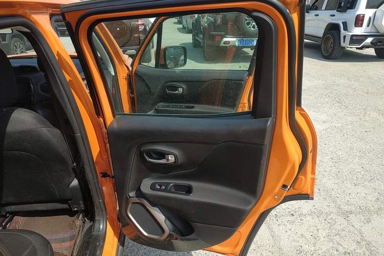 Used Jeep Renegade 2017 180T Automatic Kinetic Edition+ Right Rear Door Interior