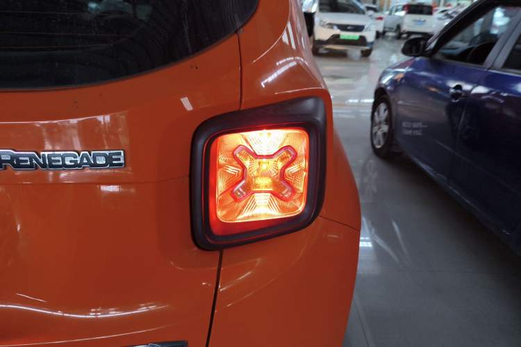 Used Jeep Renegade 2017 180T Automatic High-Energy Version Right Rear Taillight