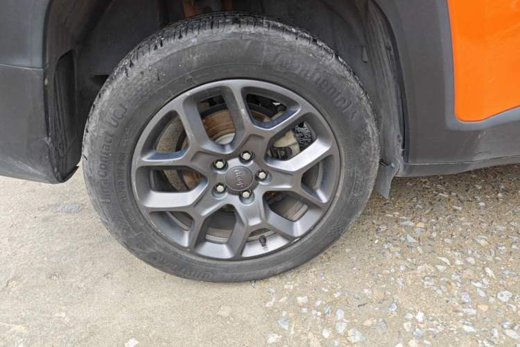 Used Jeep Renegade 2017 180T Automatic Kinetic Edition+ Right Rear Wheel Hub