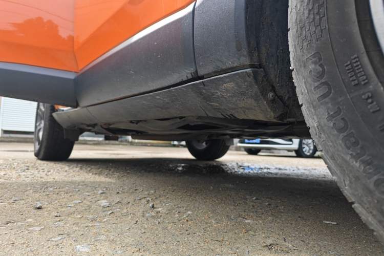Used Jeep Renegade 2017 180T Automatic Kinetic Edition+ Right Side Sill