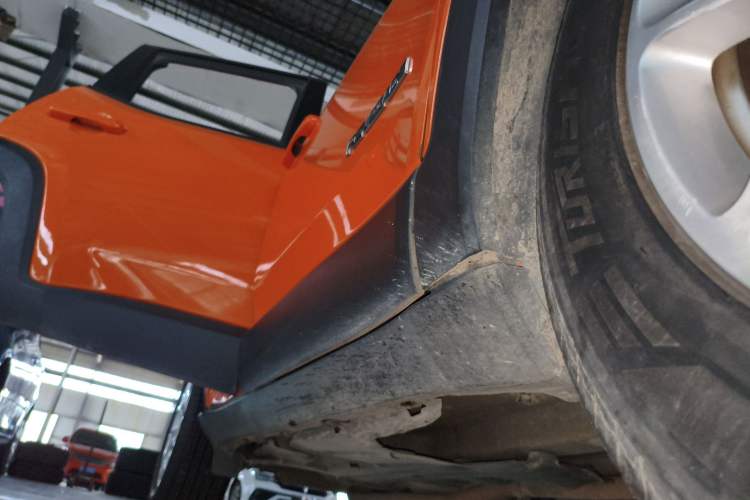 Used Jeep Renegade 2017 180T Automatic High-Energy Version Right Side Sill