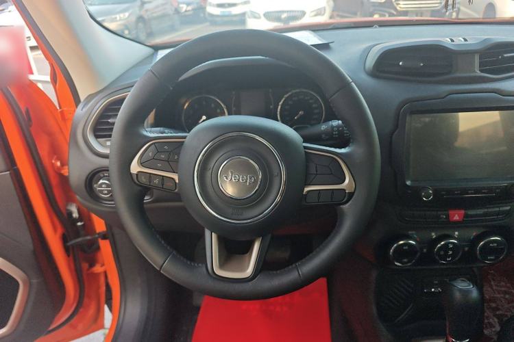 Used Jeep Renegade 2017 180T Automatic Jingneng Edition Steering Wheel