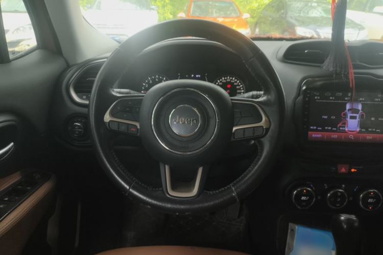 Used Jeep Renegade 2017 180T Automatic Jingneng Edition Steering Wheel